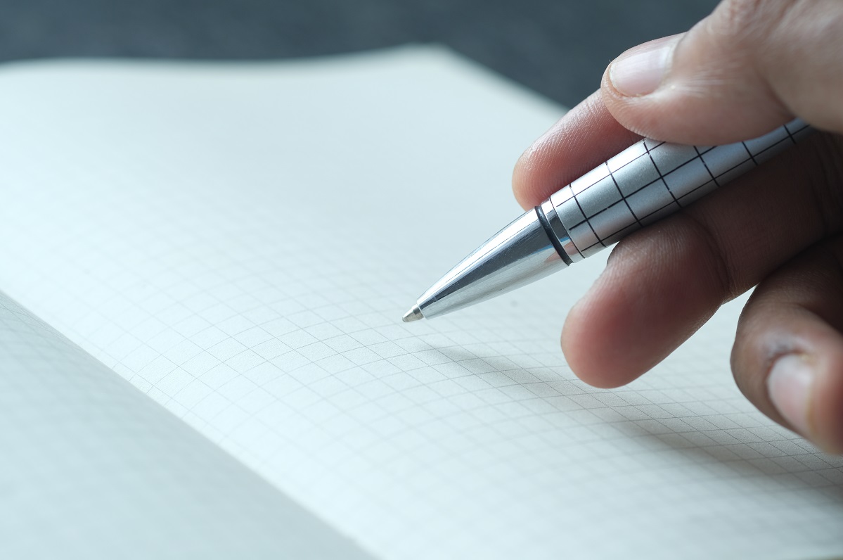 Kiedy warto zainwestować w firmowe długopisy reklamowe?