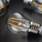 Lampy do biura: led czy tradycyjne?