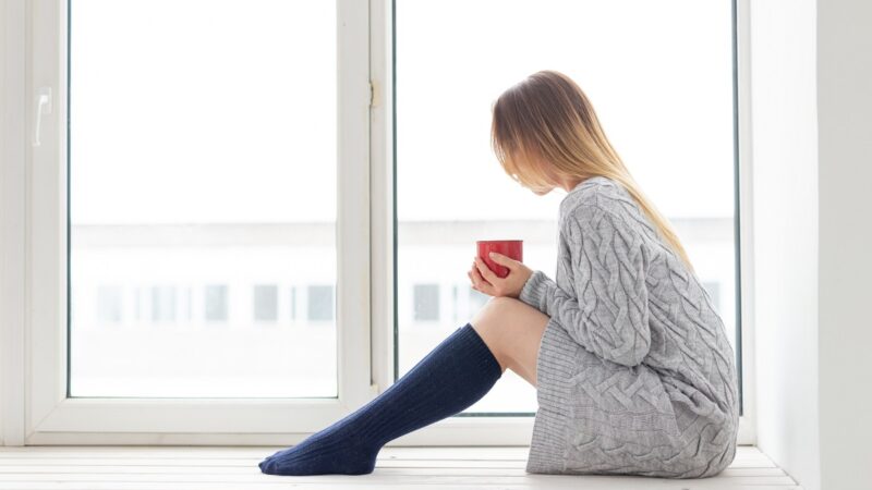 Modne sukienki sportowe na zimę 2022