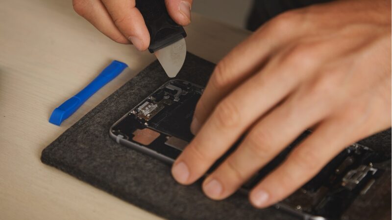 Jakie są najważniejsze cechy dobrego centrum serwisowego? Poradnik dla klientów.