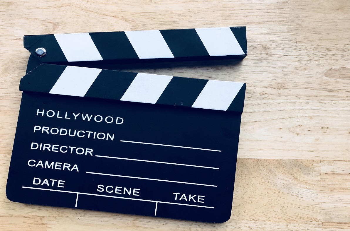 Jak filmy o korporacji wpływają na budowanie marki: Analiza skuteczności product placementu